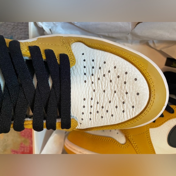 Nike JORDANS  High-Top Sneakers - Picture 5 of 13